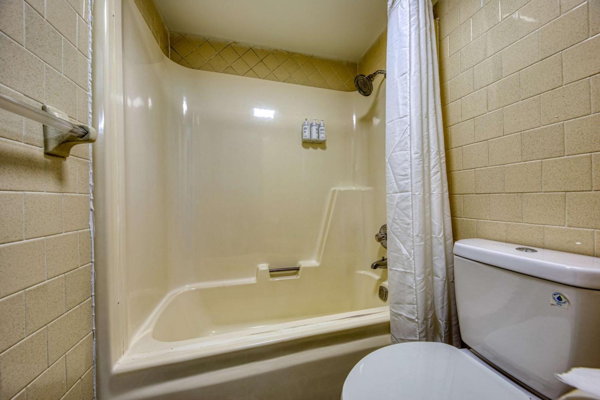 Americas Best Value Inn Stearns, Ky Екстер'єр фото